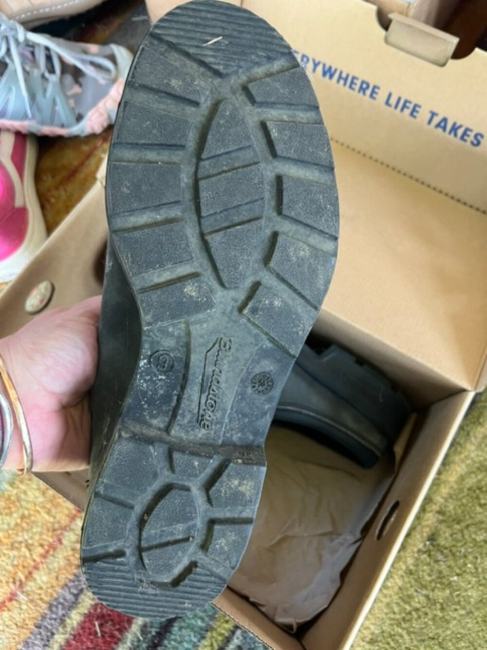Blundstone Shoes - Picture 2 of 2
